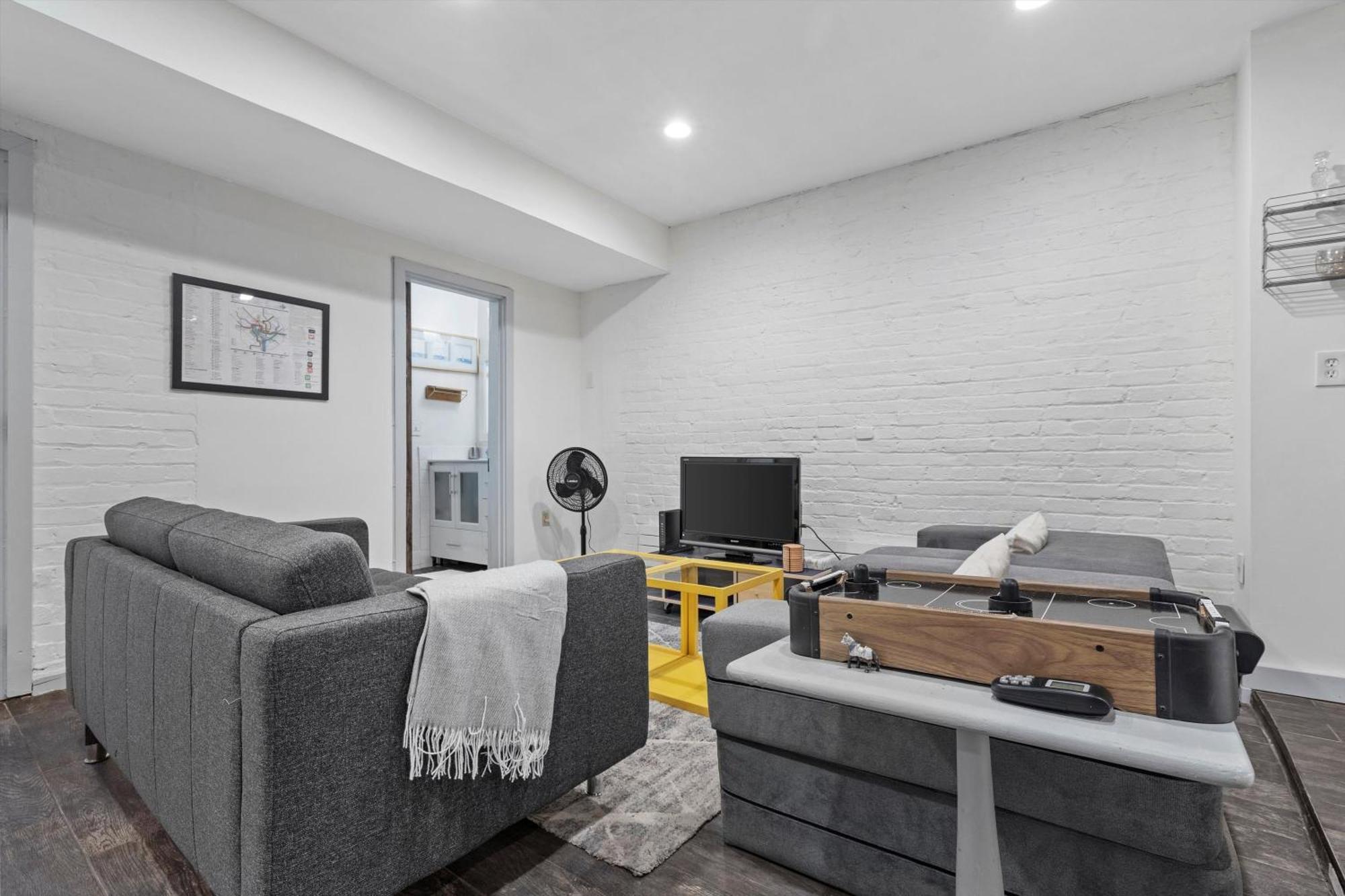 Cheery Flat In Adams Morgan - Mt Pleasant Apartment *